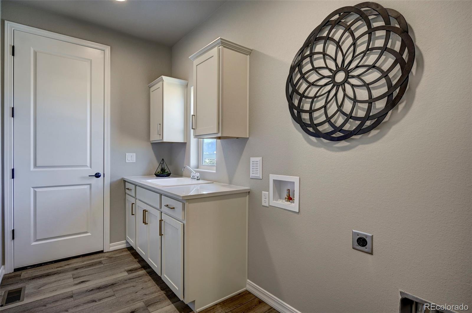 MLS Image #12 for 350  hardstone drive,monument, Colorado