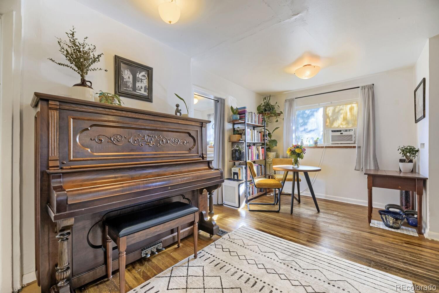 MLS Image #3 for 2625 s king street,denver, Colorado