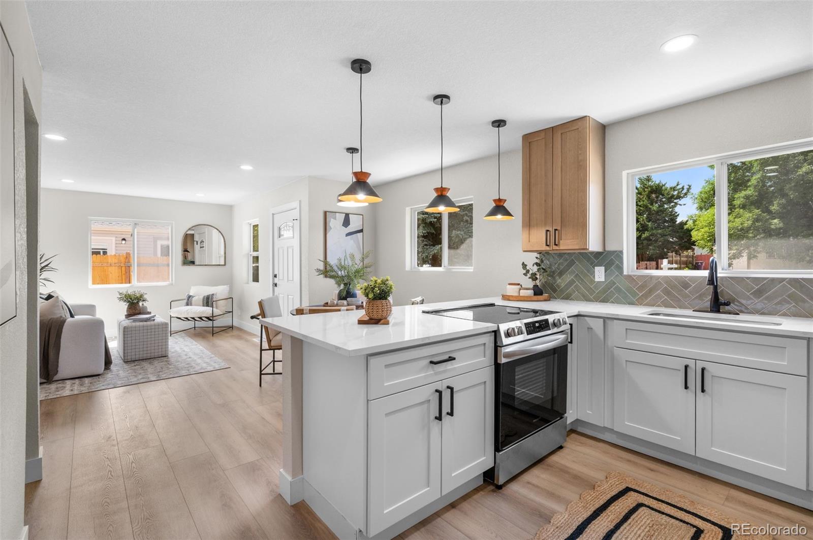 MLS Image #13 for 2320 s king street,denver, Colorado