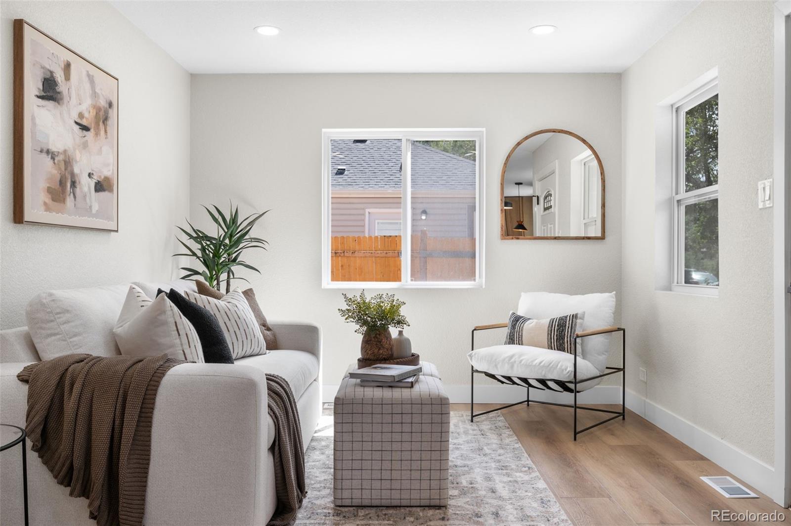 MLS Image #4 for 2320 s king street,denver, Colorado