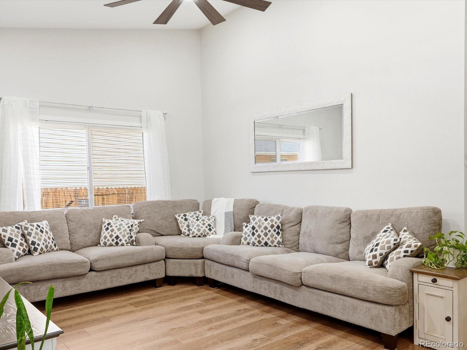MLS Image #22 for 18870 e 16th place,aurora, Colorado
