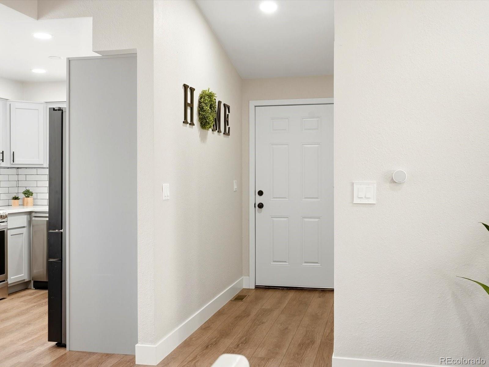 MLS Image #3 for 18870 e 16th place,aurora, Colorado