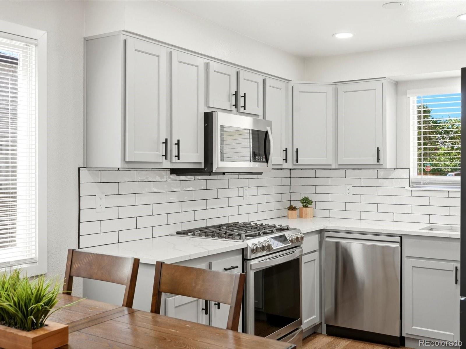 MLS Image #7 for 18870 e 16th place,aurora, Colorado