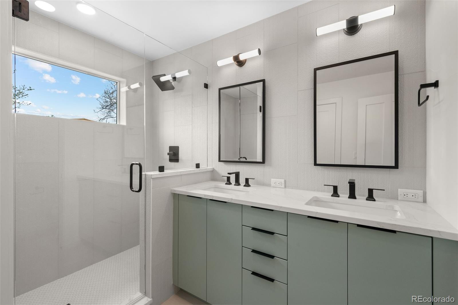 MLS Image #13 for 2135 s sherman street,denver, Colorado
