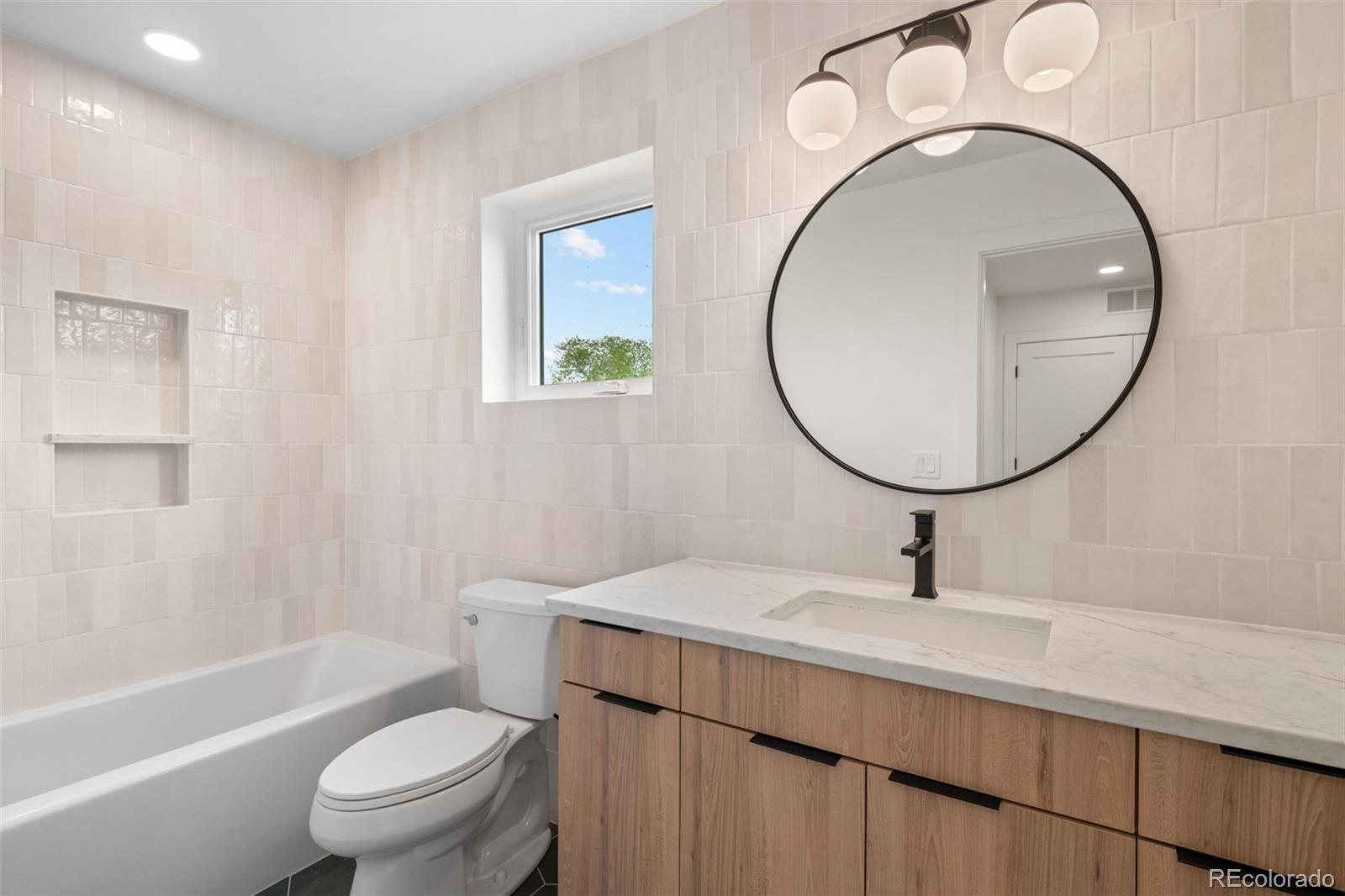 MLS Image #16 for 2135 s sherman street,denver, Colorado