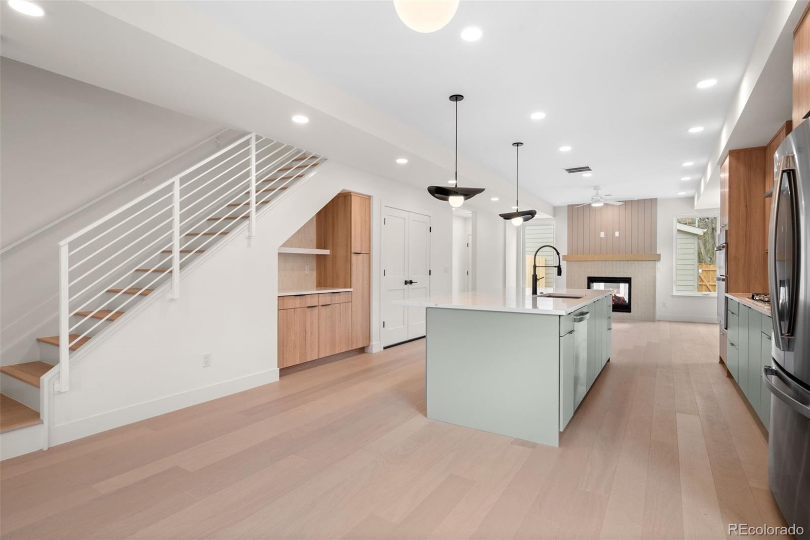 MLS Image #6 for 2135 s sherman street,denver, Colorado