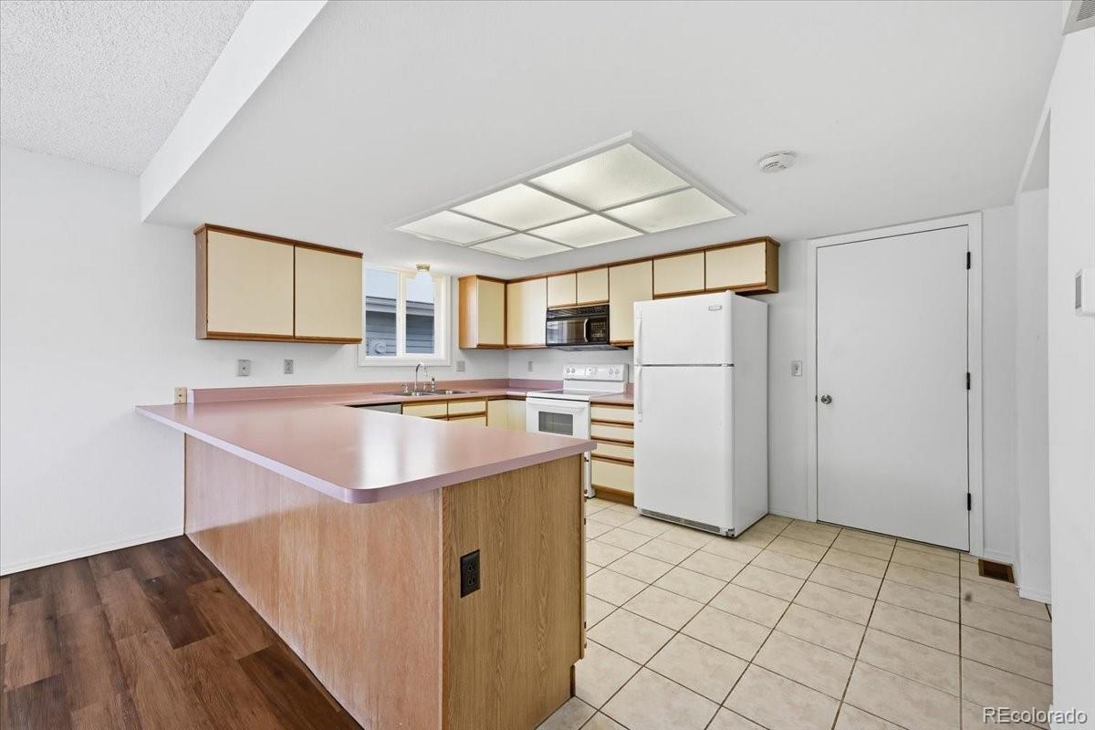 MLS Image #7 for 1519  sausalito drive,colorado springs, Colorado
