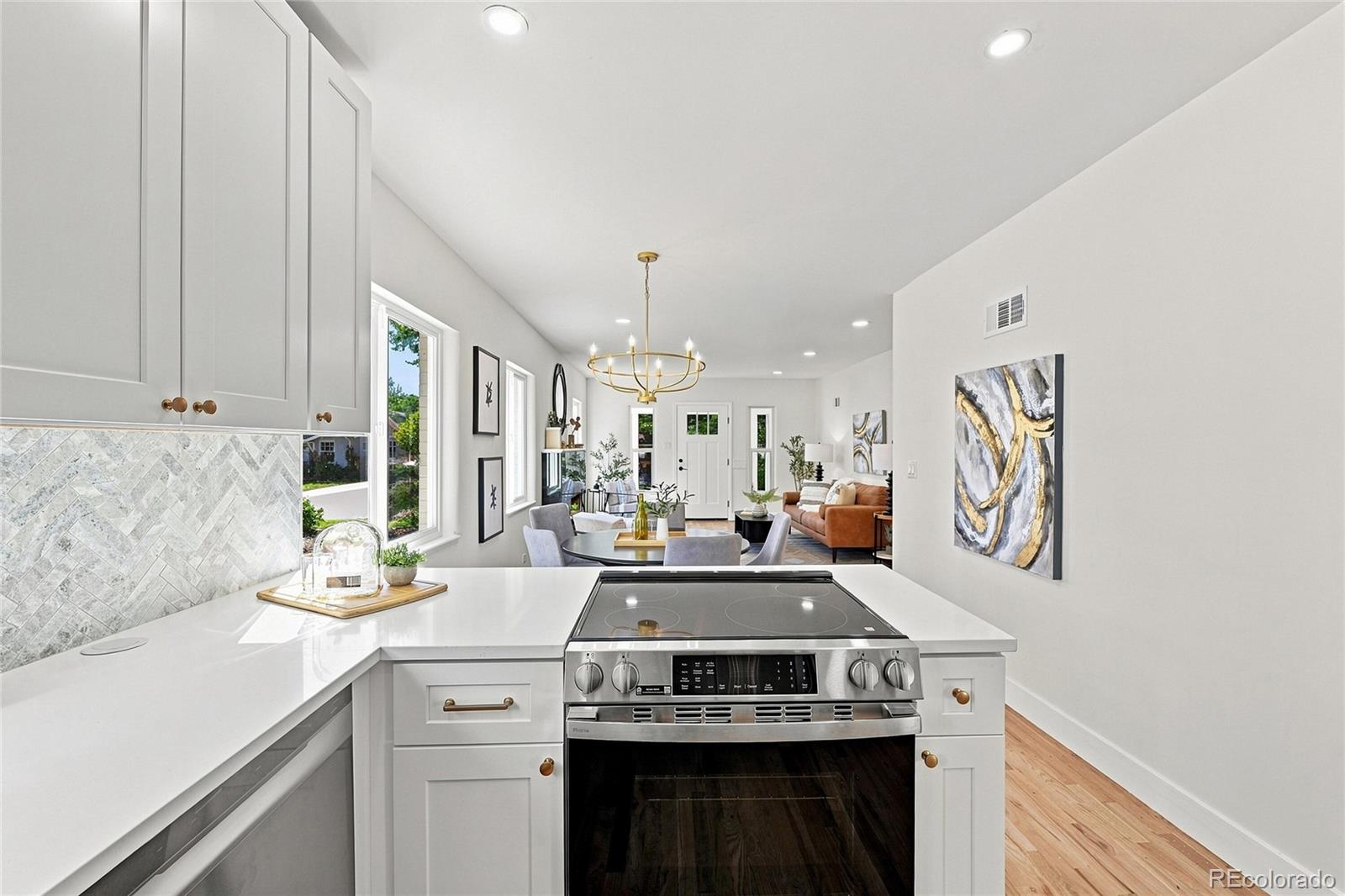 MLS Image #14 for 1840  newport street,denver, Colorado