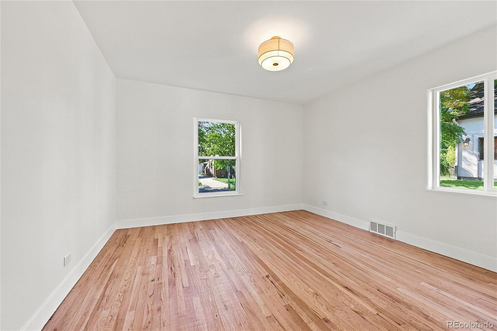 MLS Image #23 for 1840  newport street,denver, Colorado