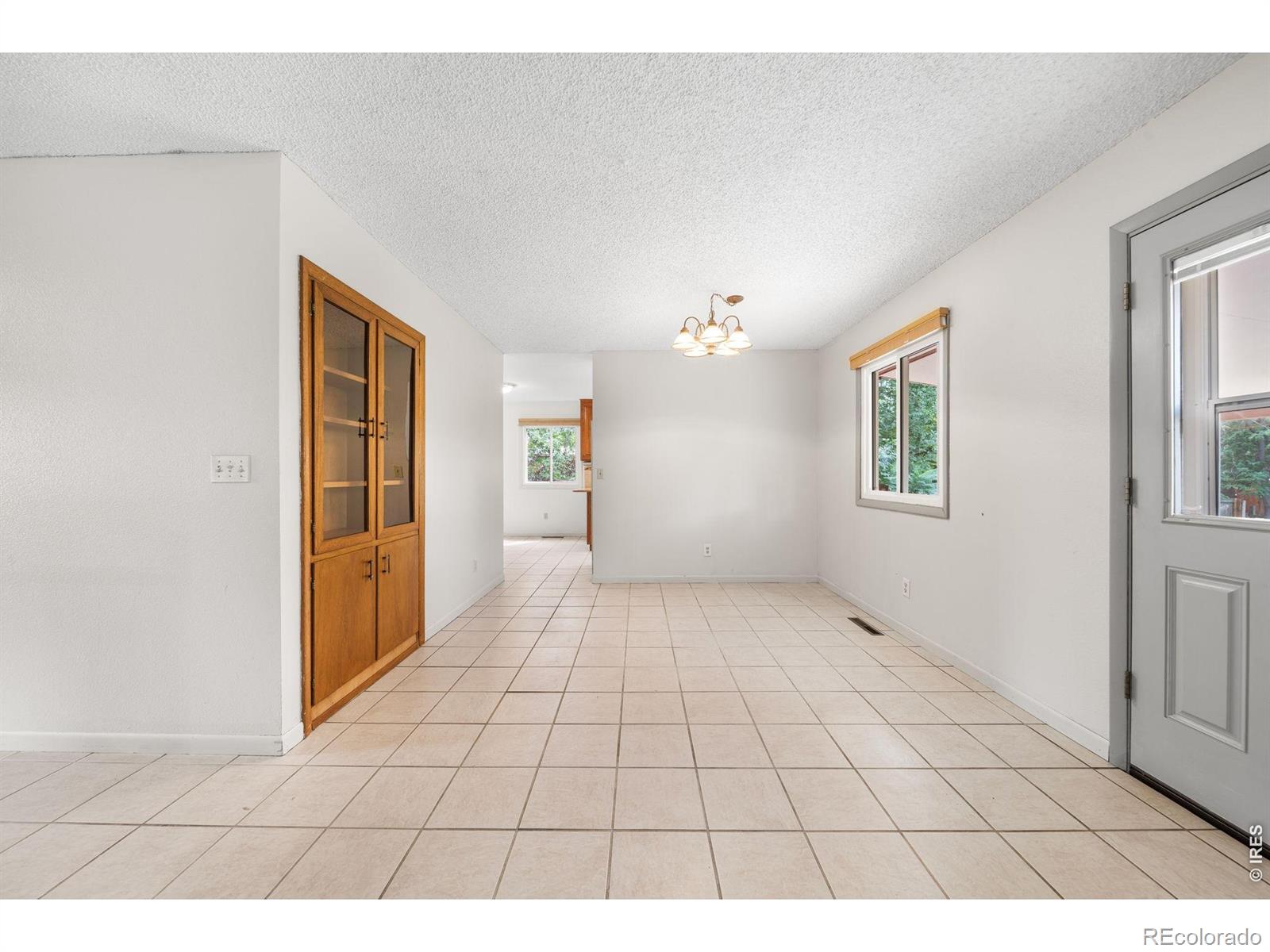 MLS Image #5 for 2209  arron drive,loveland, Colorado