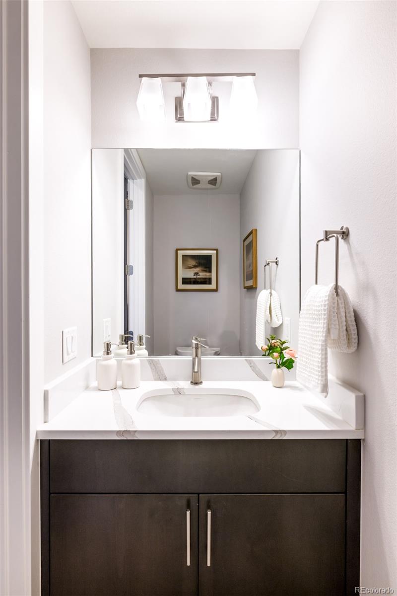 MLS Image #17 for 6949 e lowry boulevard,denver, Colorado