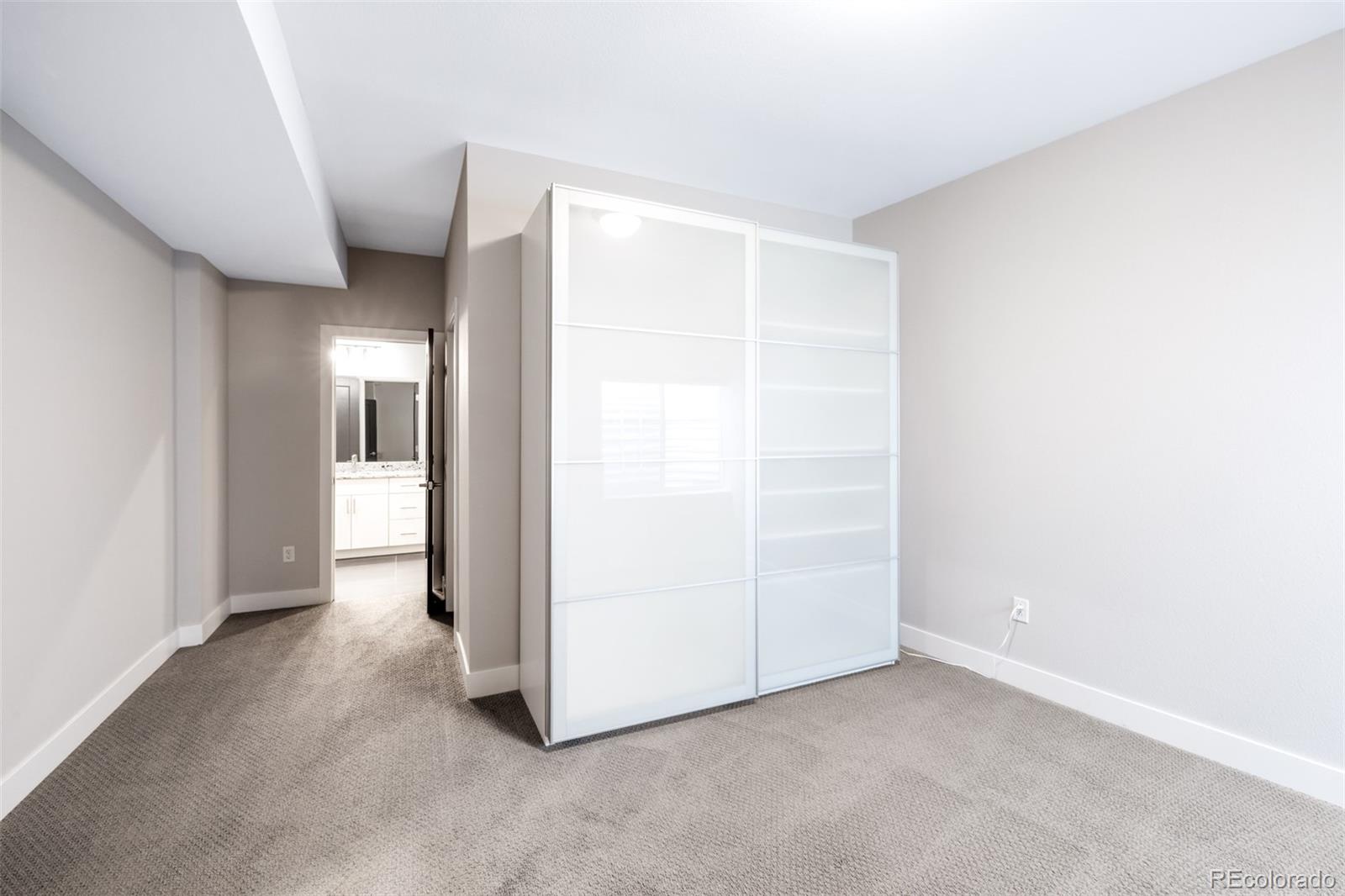 MLS Image #25 for 6949 e lowry boulevard,denver, Colorado