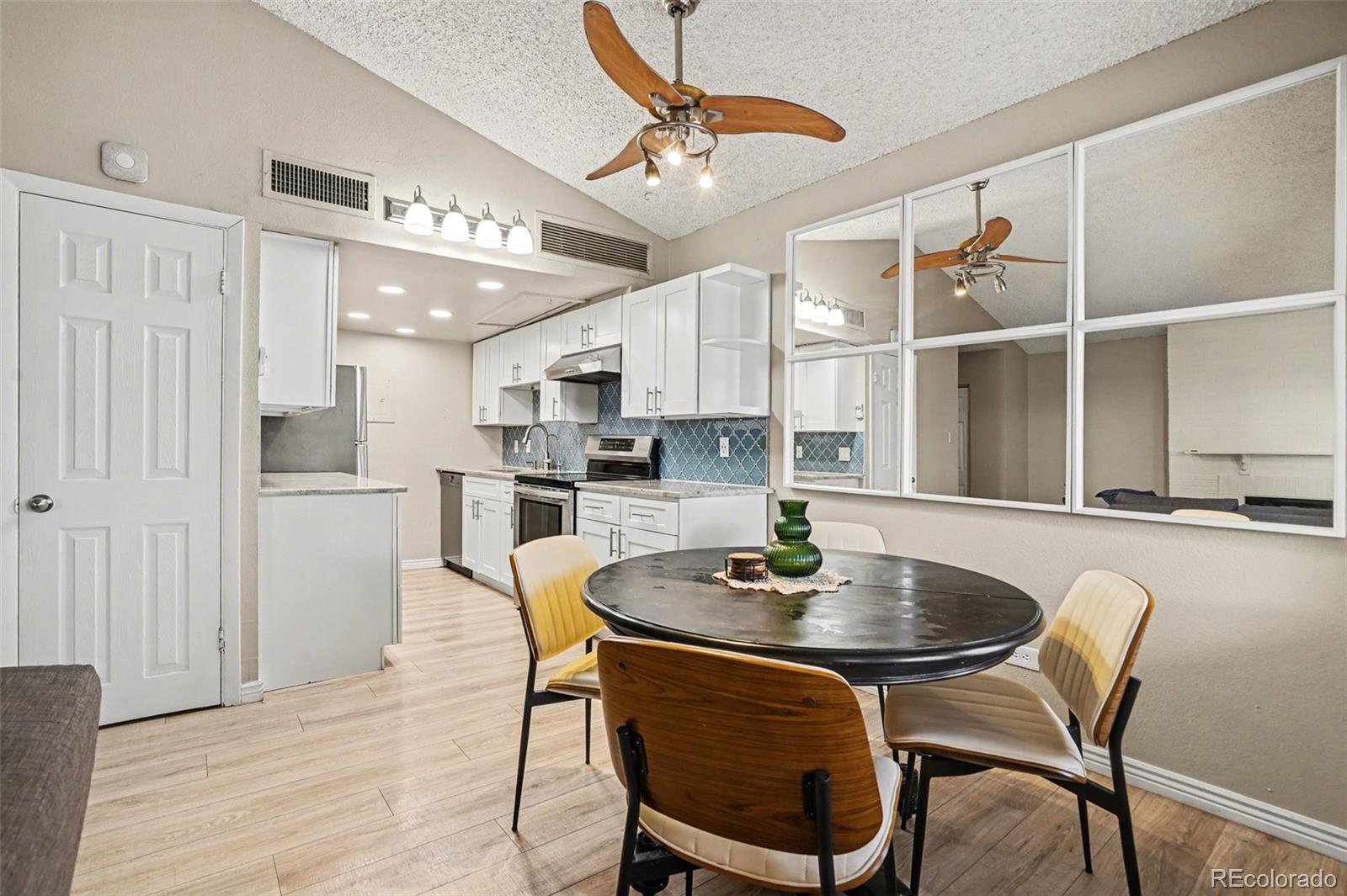 MLS Image #13 for 3426 s locust street,denver, Colorado
