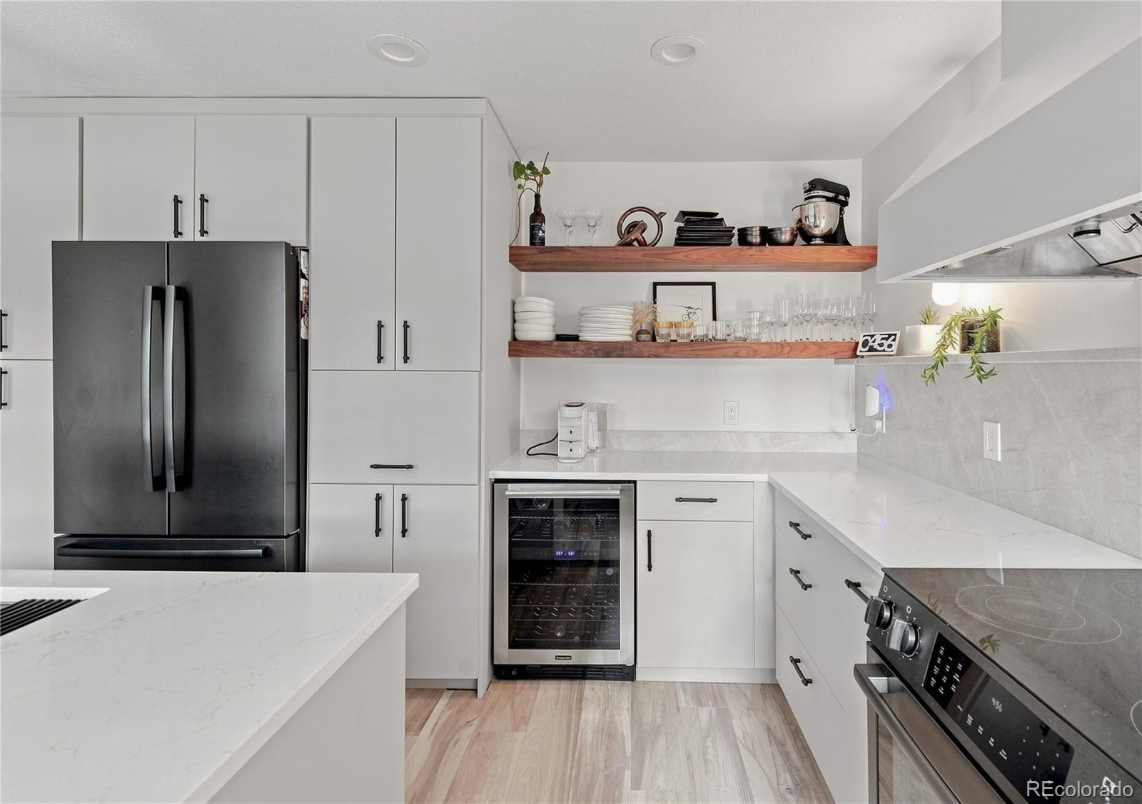 MLS Image #12 for 5499 s harlan way,denver, Colorado