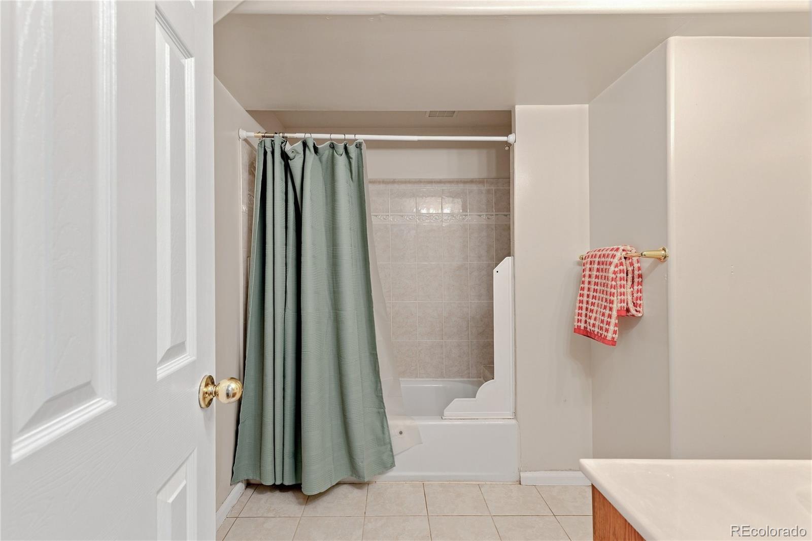 MLS Image #32 for 5499 s harlan way,denver, Colorado