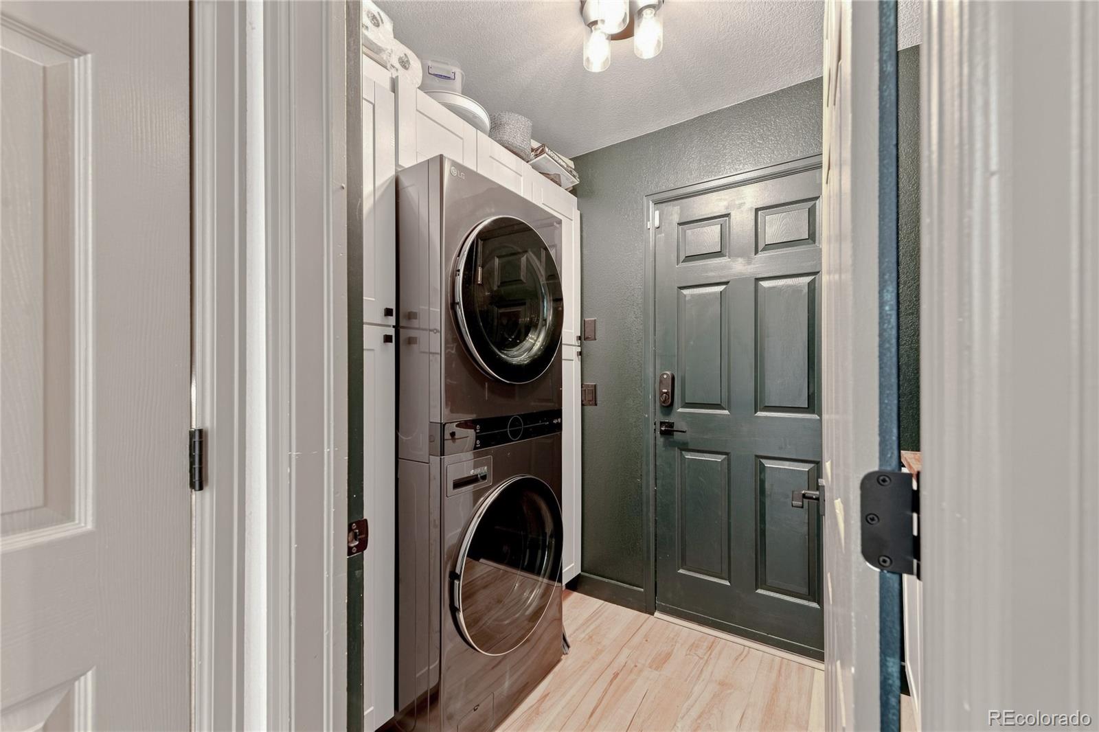 MLS Image #9 for 5499 s harlan way,denver, Colorado