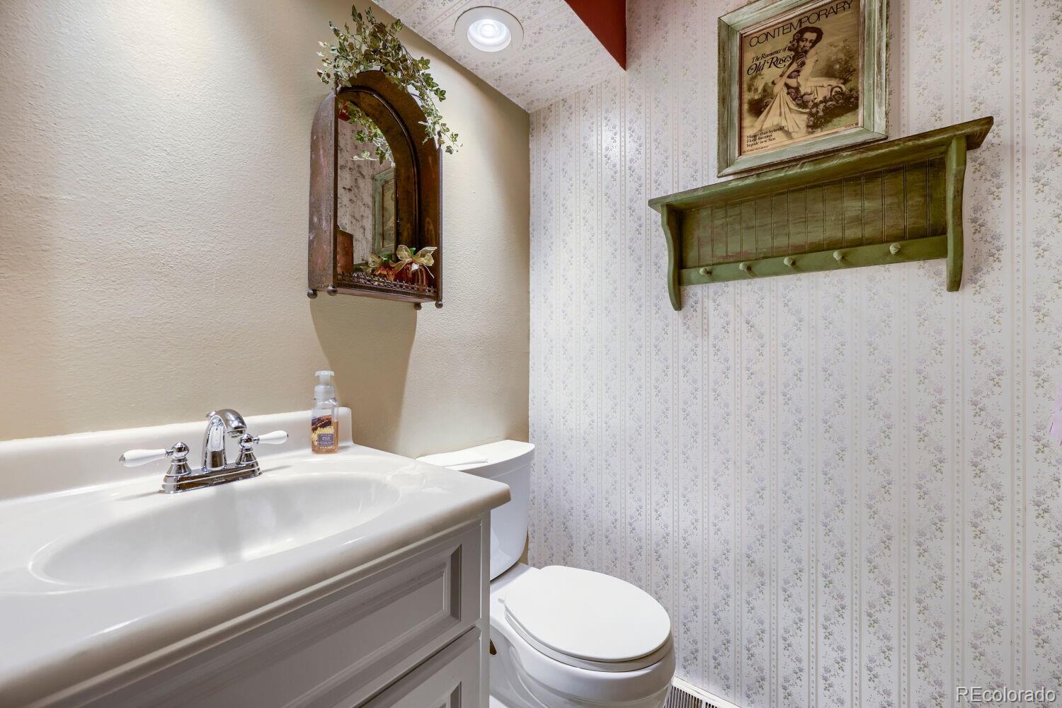 MLS Image #18 for 12924  saint paul court,thornton, Colorado