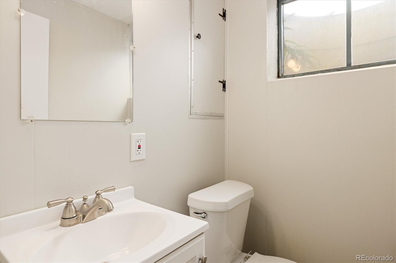 MLS Image #20 for 3151 s utica street,denver, Colorado