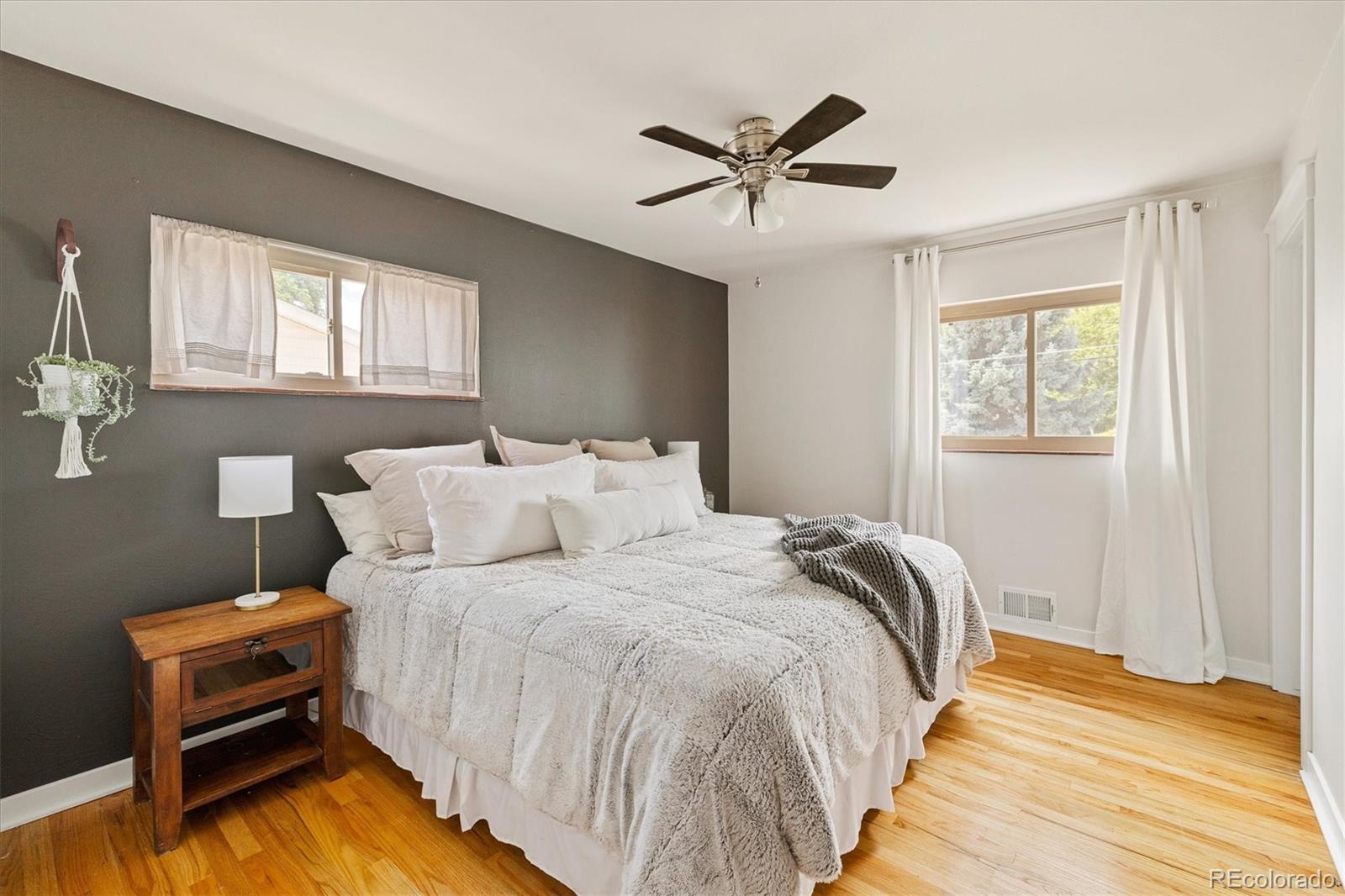 MLS Image #9 for 3151 s utica street,denver, Colorado