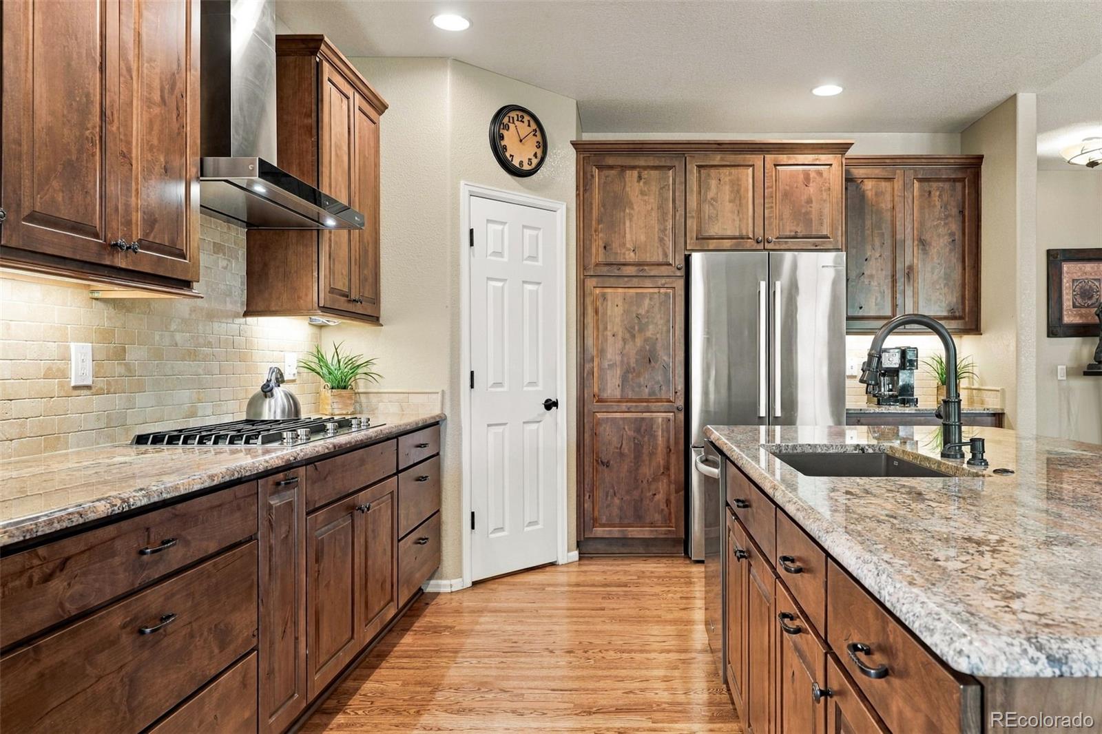MLS Image #16 for 8161 s quatar circle,aurora, Colorado