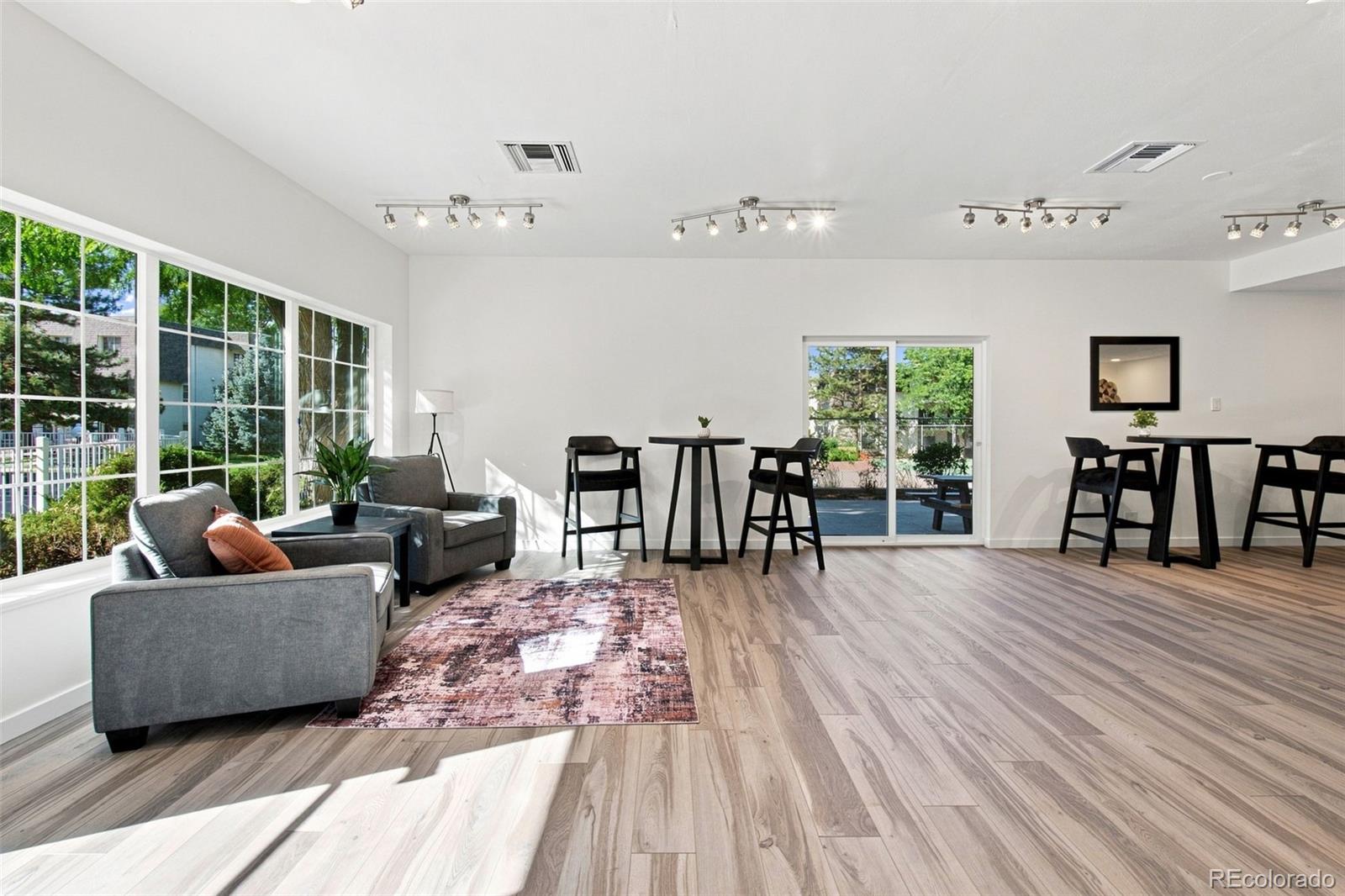 MLS Image #12 for 5770 e warren avenue,denver, Colorado