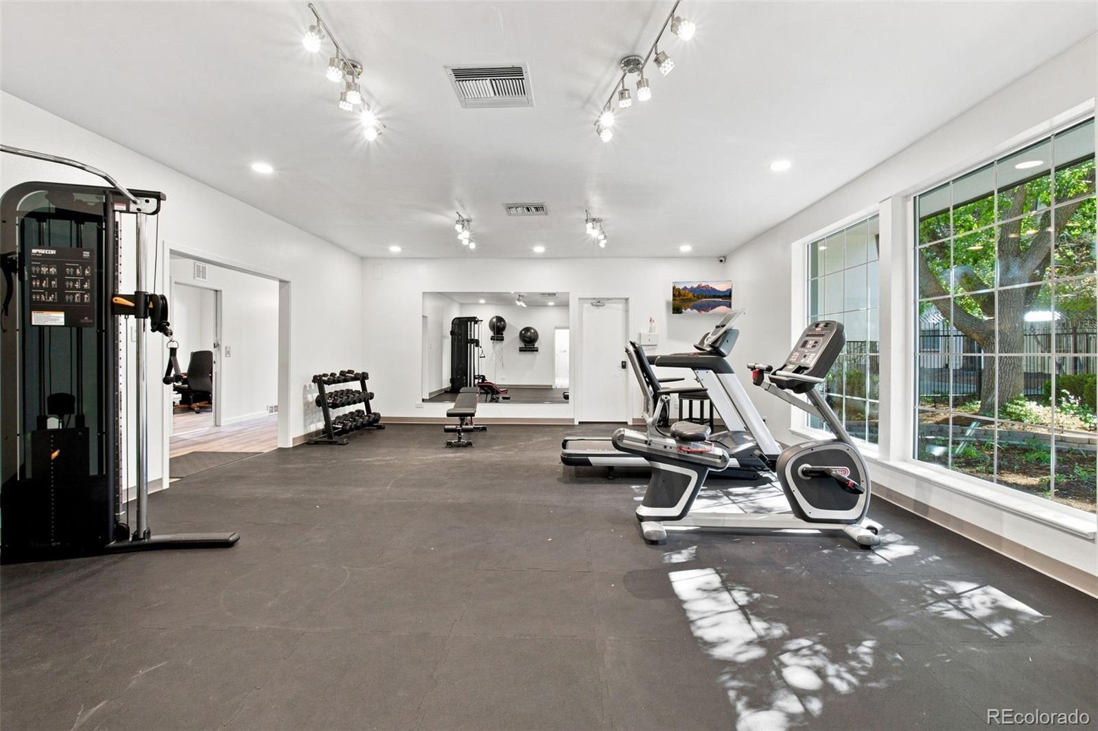 MLS Image #15 for 5770 e warren avenue,denver, Colorado