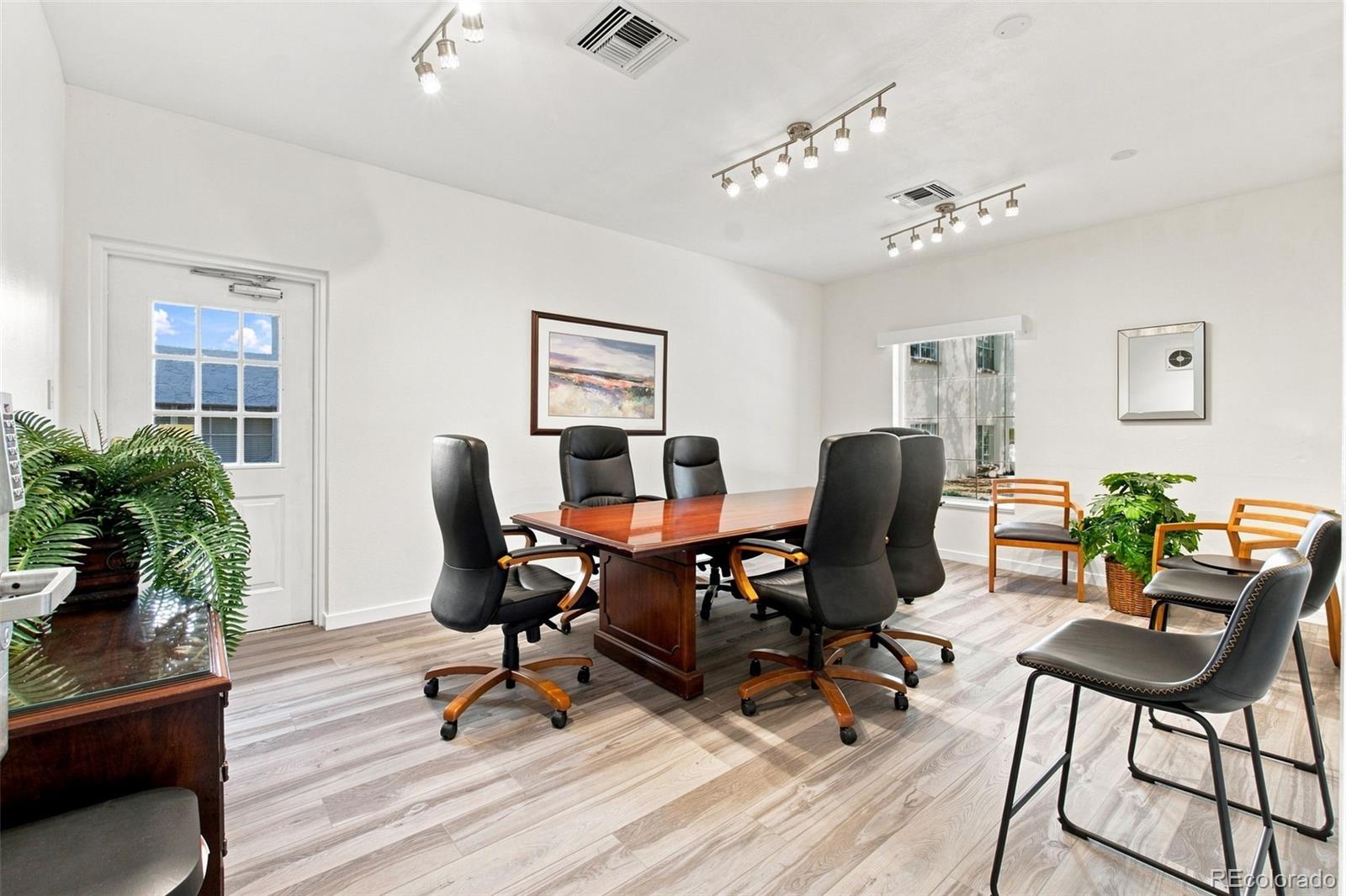 MLS Image #16 for 5770 e warren avenue,denver, Colorado