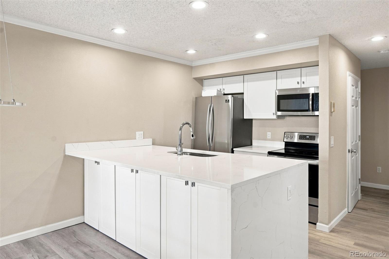 MLS Image #2 for 5770 e warren avenue,denver, Colorado