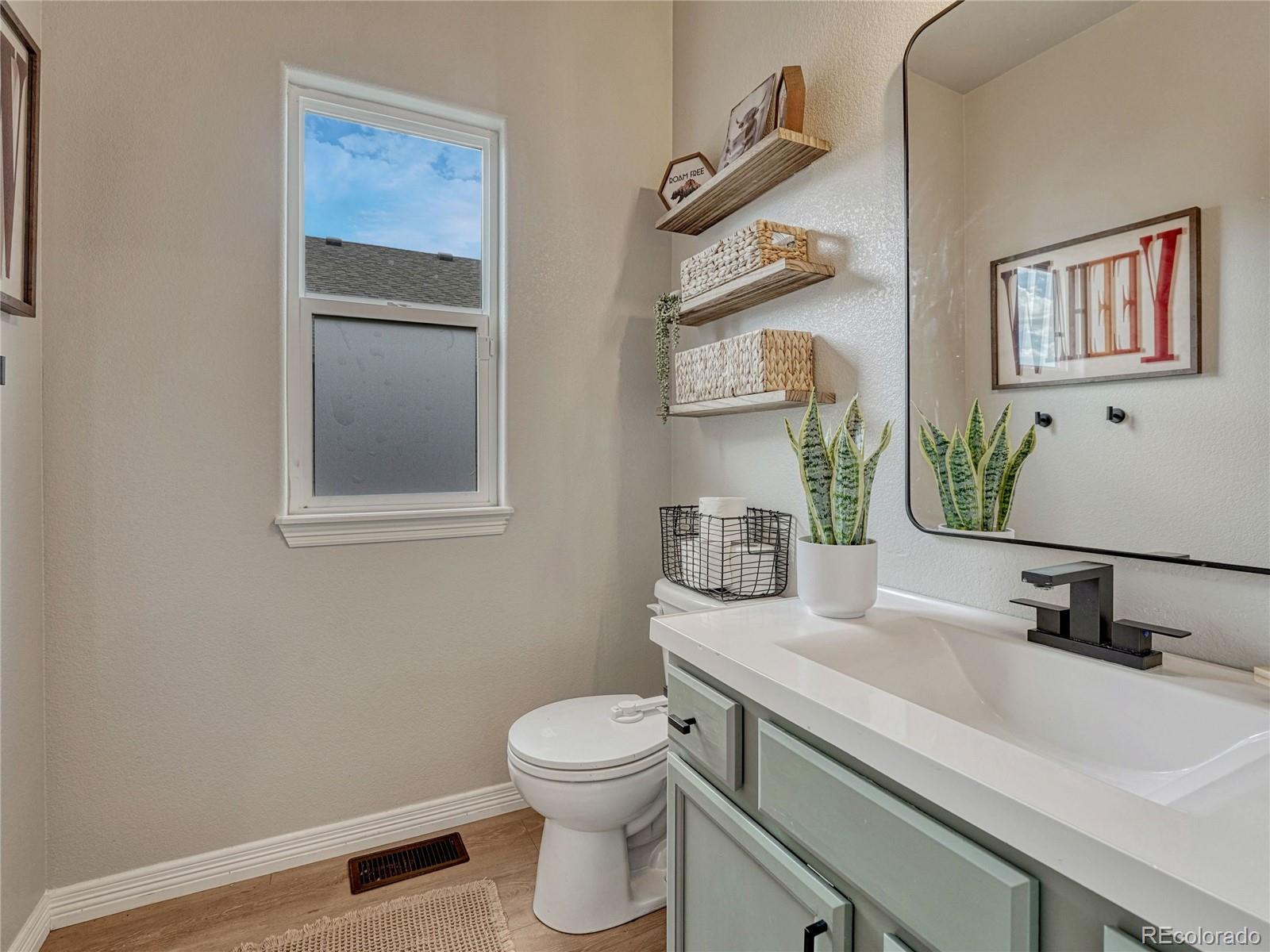 MLS Image #12 for 10082  intrepid way,colorado springs, Colorado