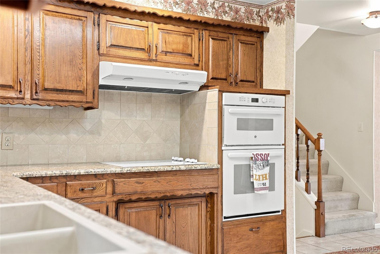 MLS Image #9 for 12234 w applewood knolls drive,denver, Colorado