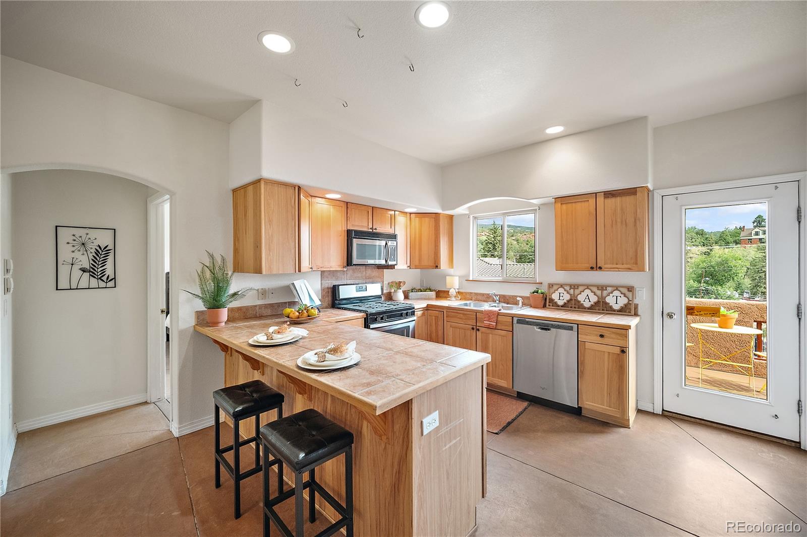 MLS Image #12 for 18  taos place,manitou springs, Colorado