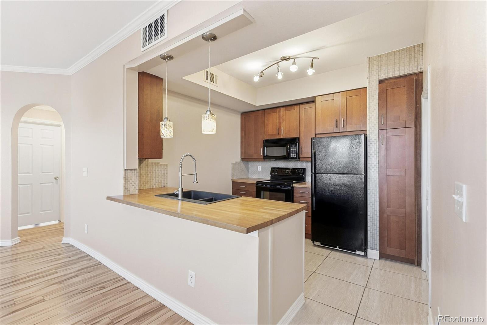 MLS Image #10 for 12766  ironstone way,parker, Colorado