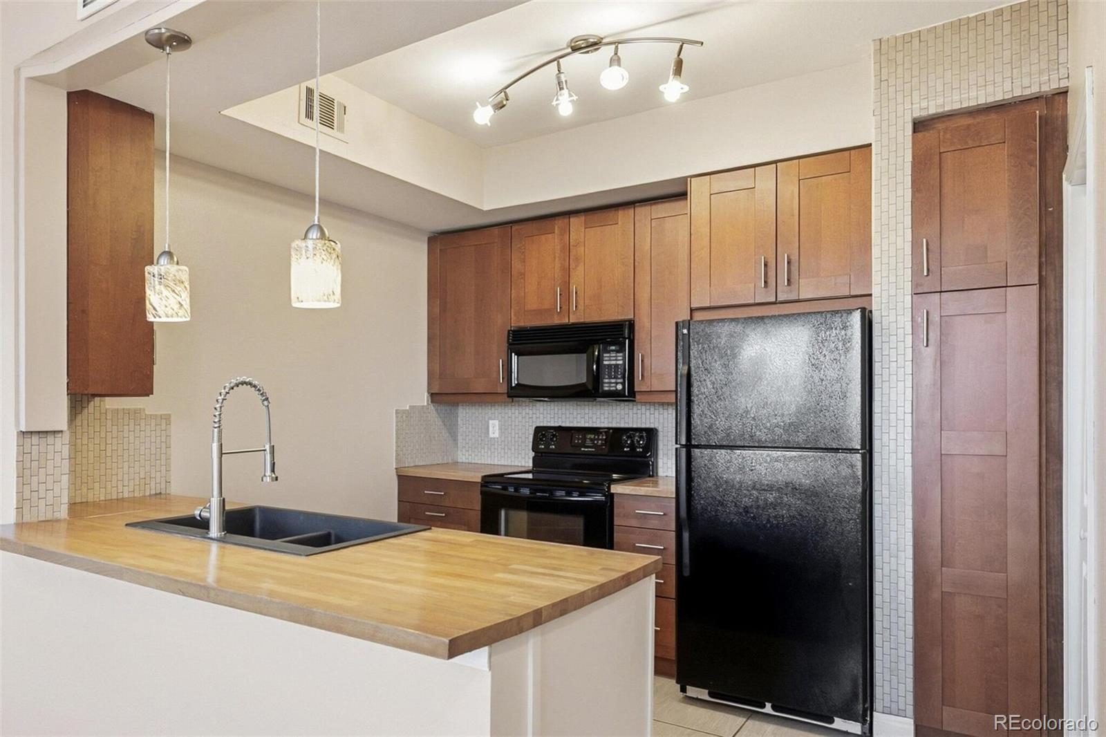 MLS Image #13 for 12766  ironstone way,parker, Colorado