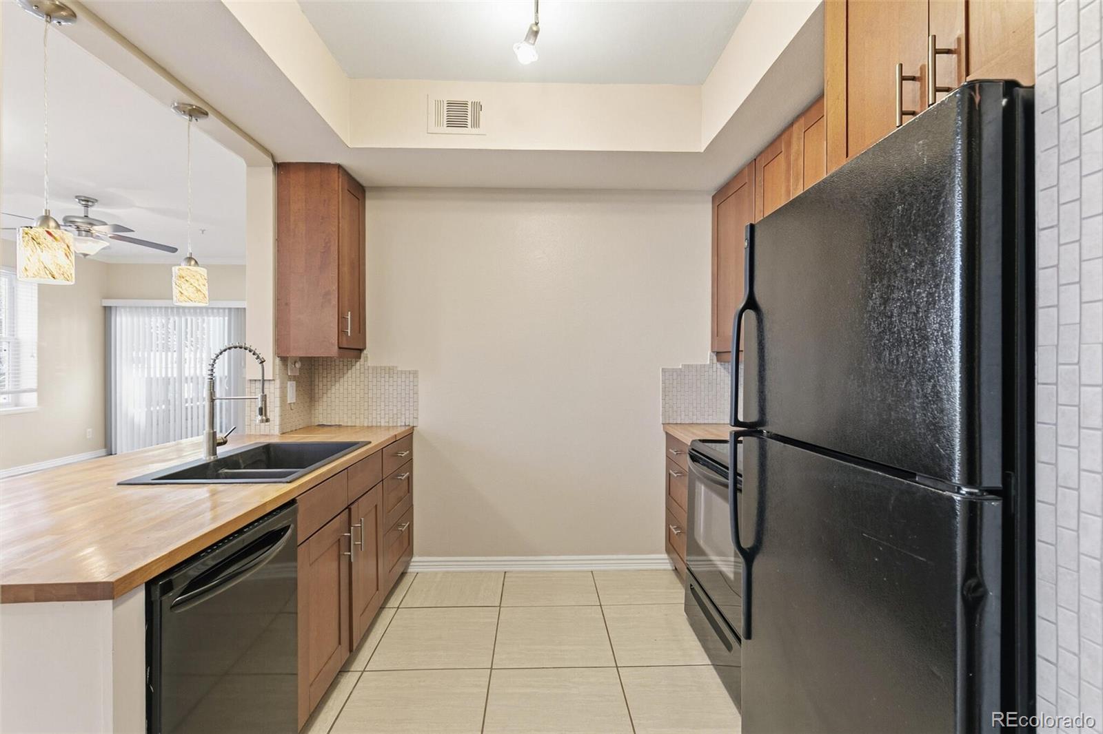 MLS Image #15 for 12766  ironstone way,parker, Colorado