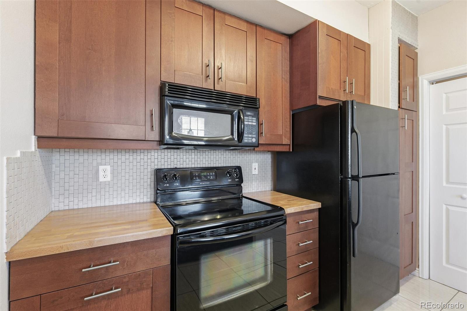 MLS Image #17 for 12766  ironstone way,parker, Colorado
