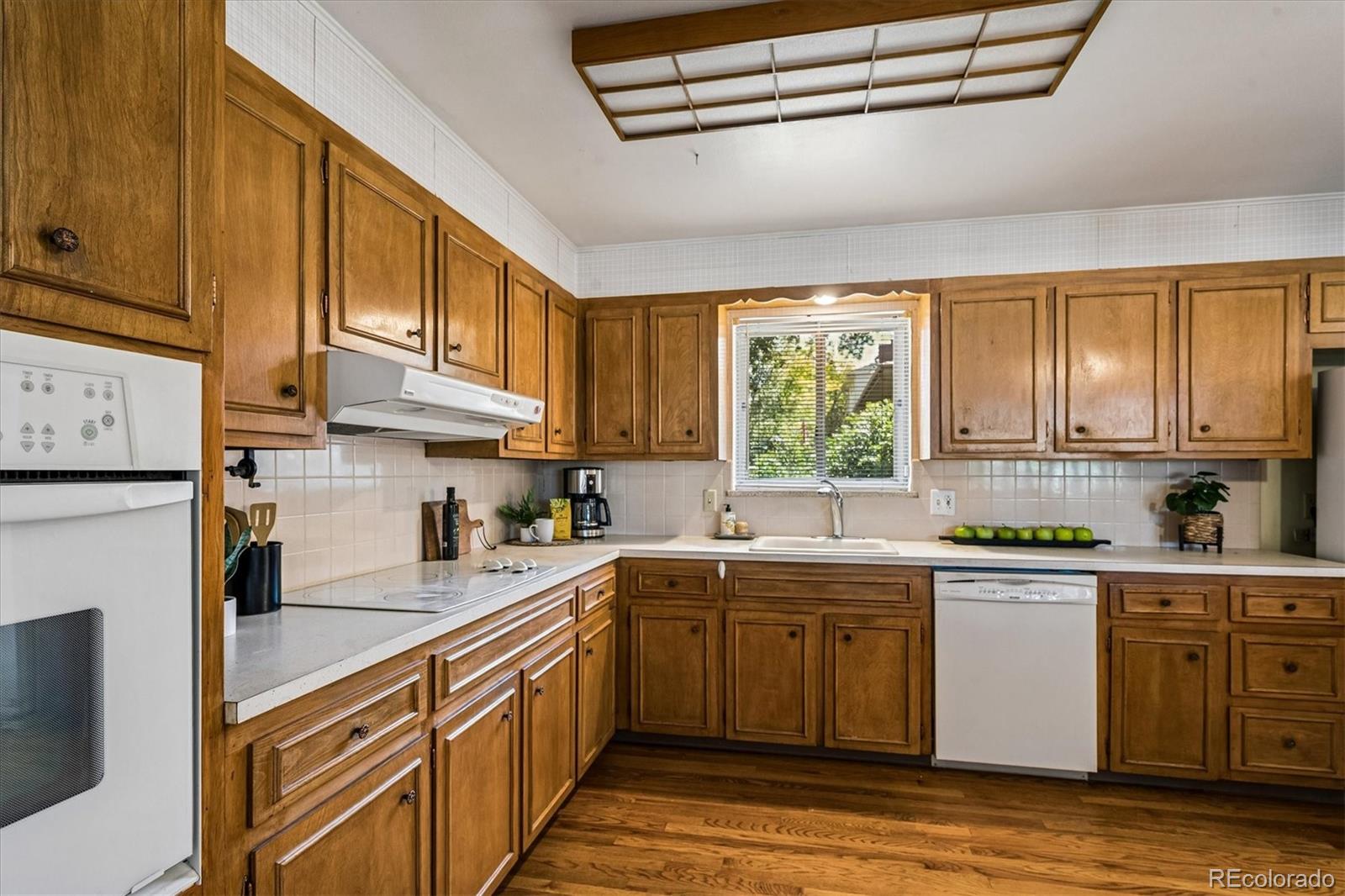 MLS Image #11 for 7050 s uinta street,centennial, Colorado