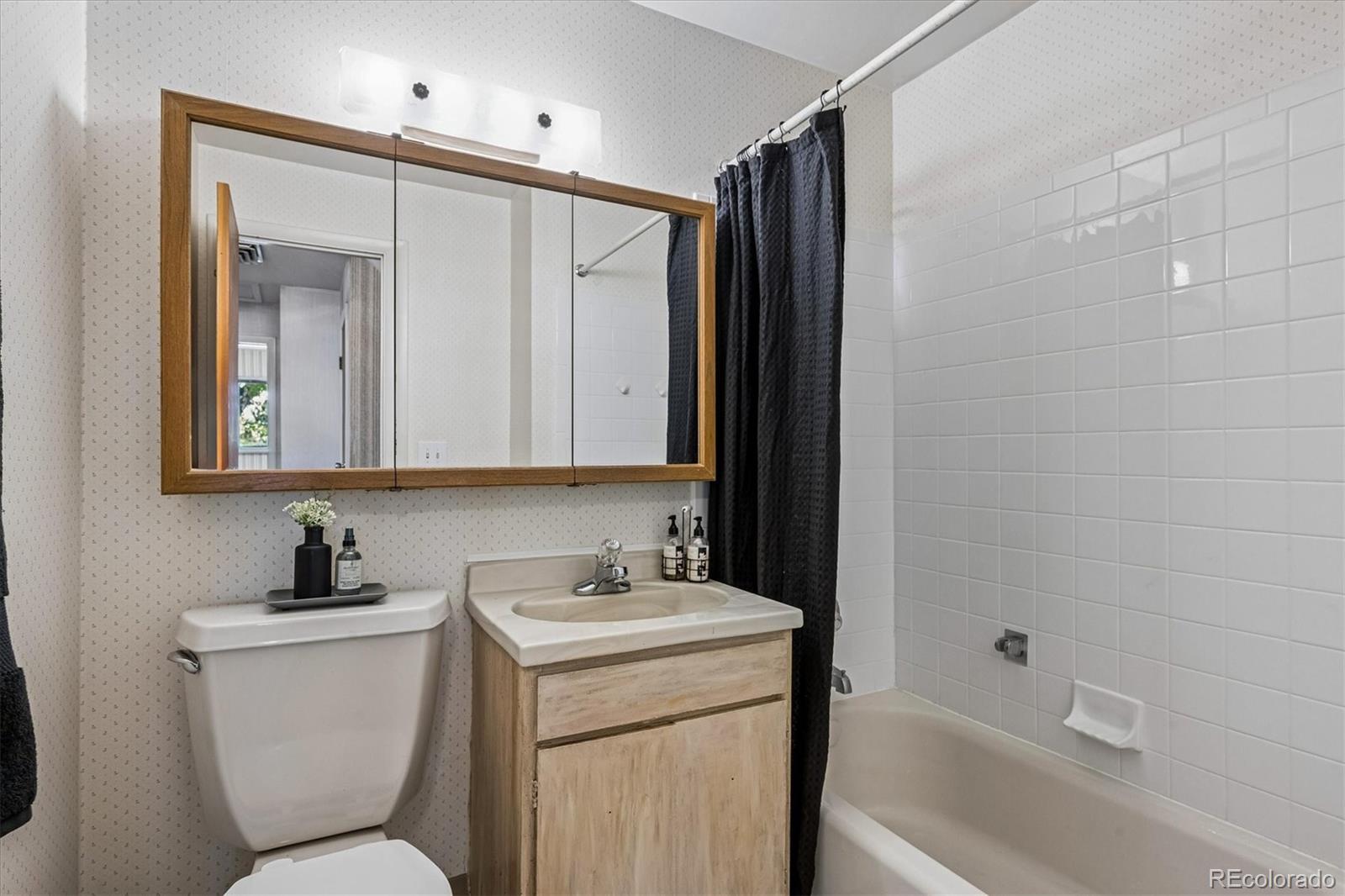 MLS Image #19 for 7050 s uinta street,centennial, Colorado