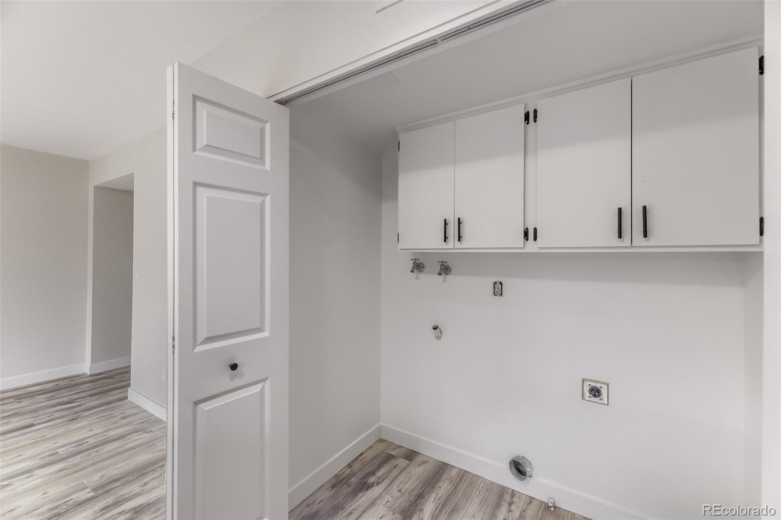MLS Image #19 for 9008 e mansfield avenue,denver, Colorado