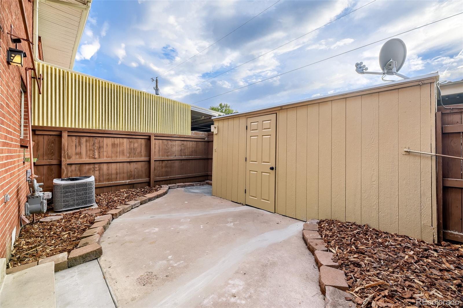 MLS Image #8 for 9008 e mansfield avenue,denver, Colorado