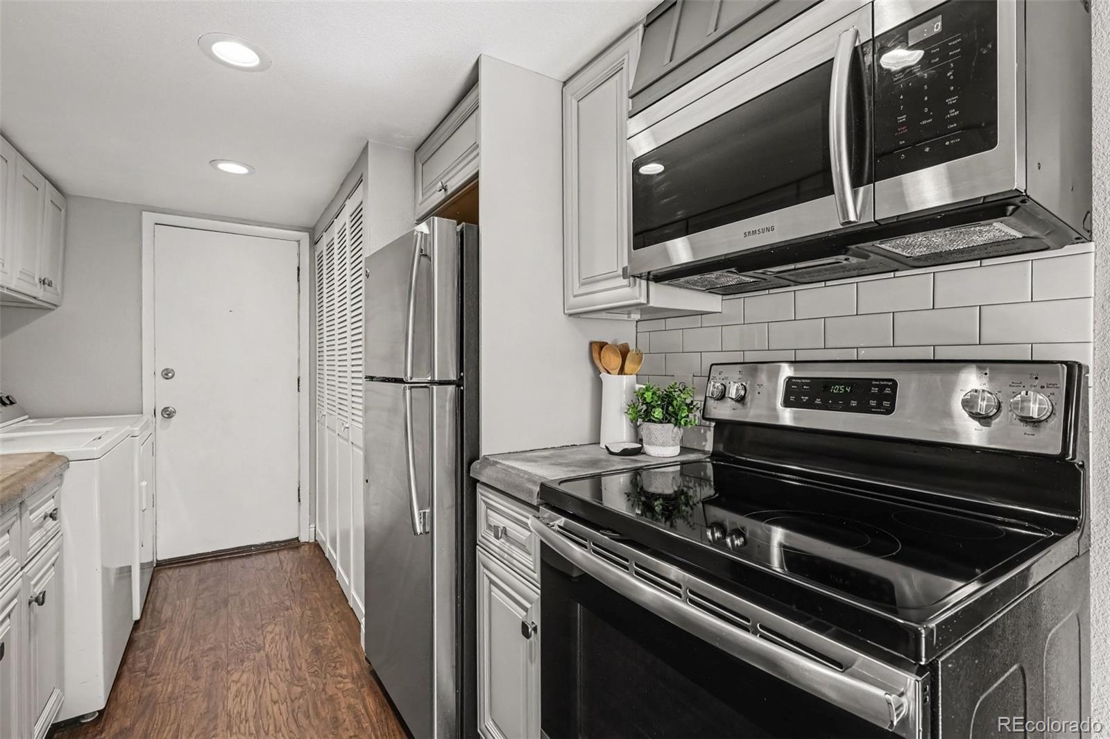 MLS Image #3 for 7972  chase circle,arvada, Colorado
