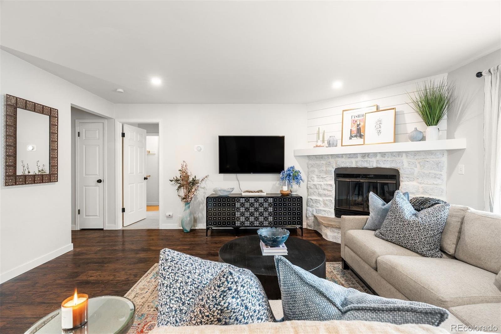MLS Image #12 for 3600 s pierce street,denver, Colorado