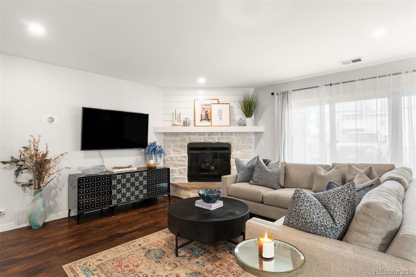 MLS Image #13 for 3600 s pierce street,denver, Colorado