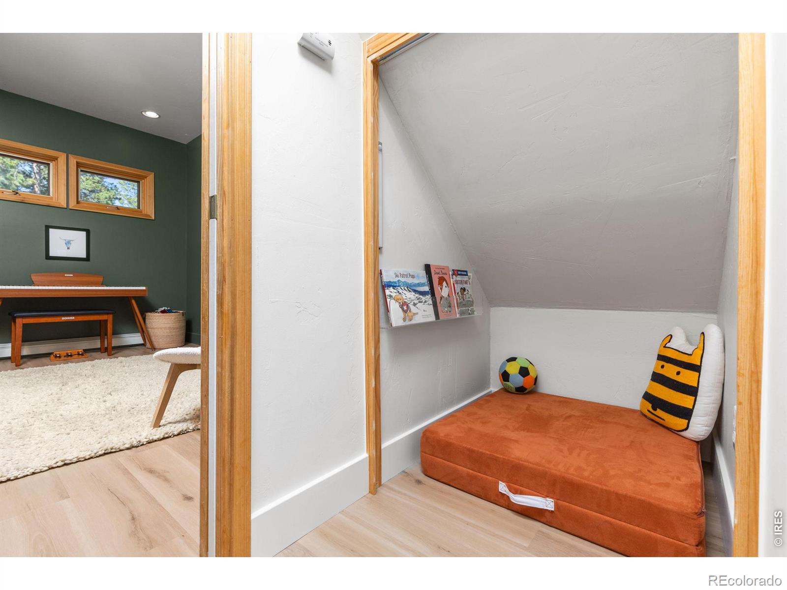 MLS Image #16 for 25  shoshoni way,nederland, Colorado