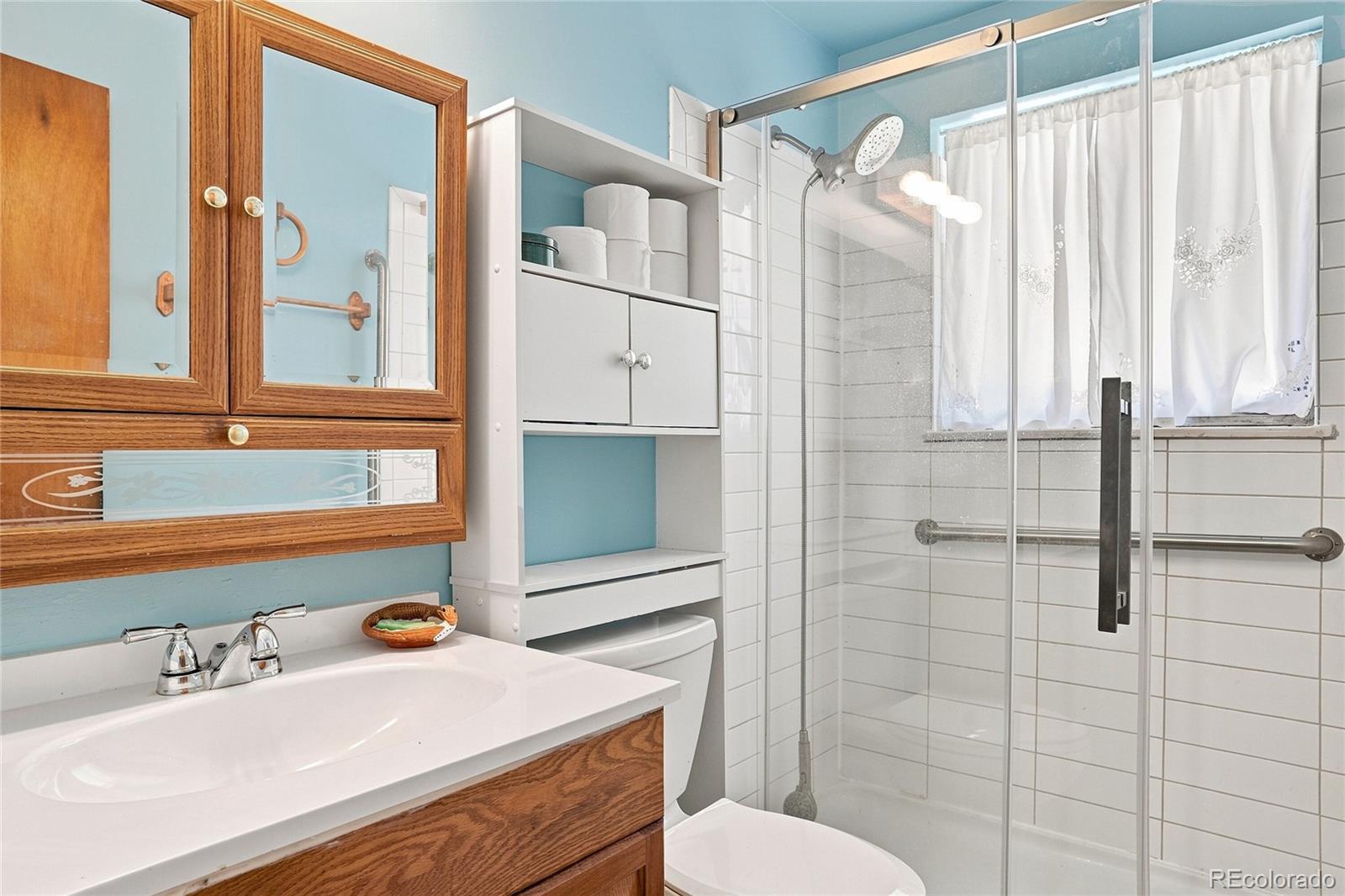 MLS Image #11 for 1567 s dover court,denver, Colorado