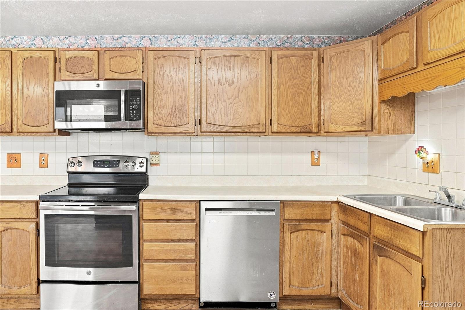 MLS Image #6 for 1567 s dover court,denver, Colorado