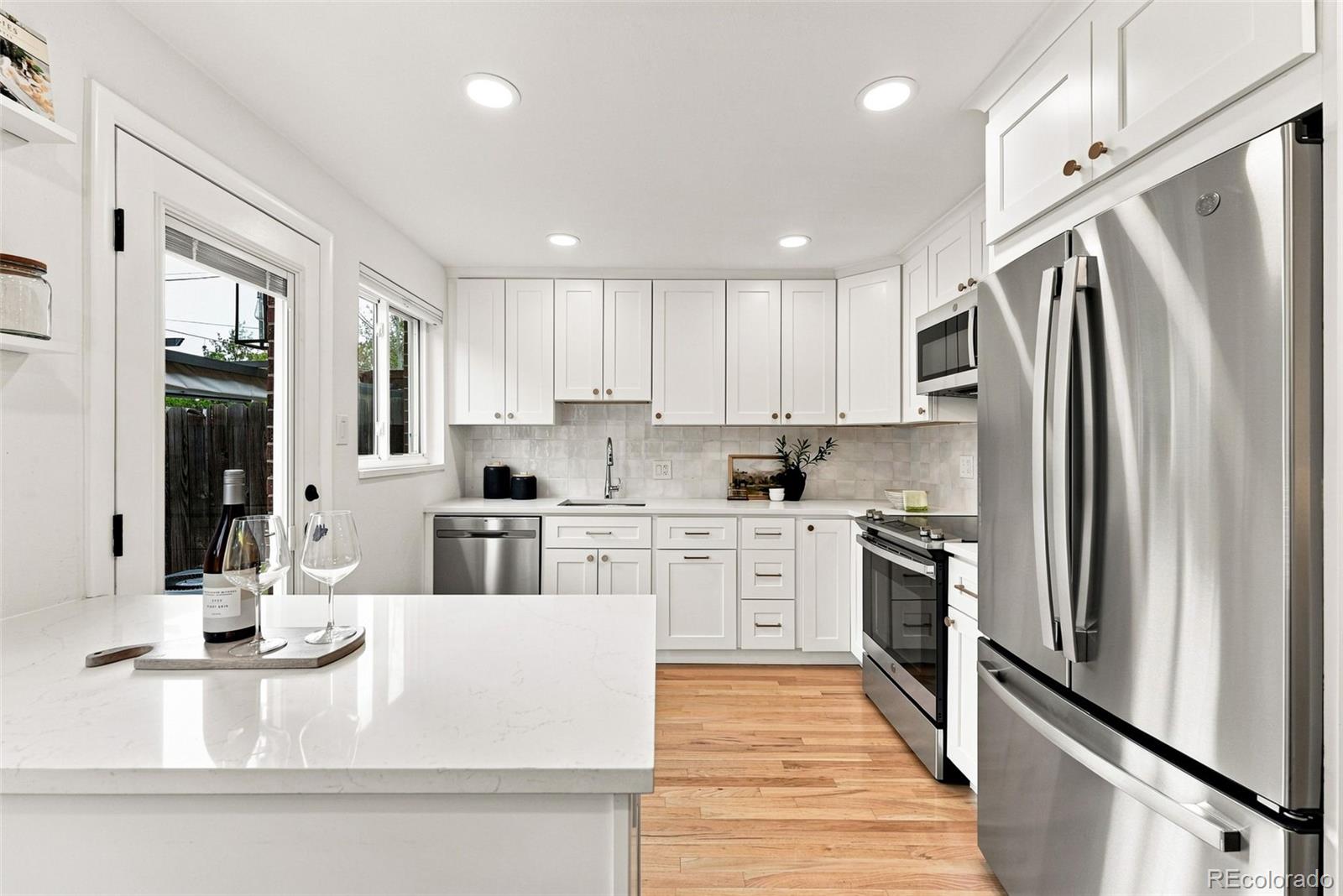 MLS Image #13 for 1364  ivanhoe street,denver, Colorado