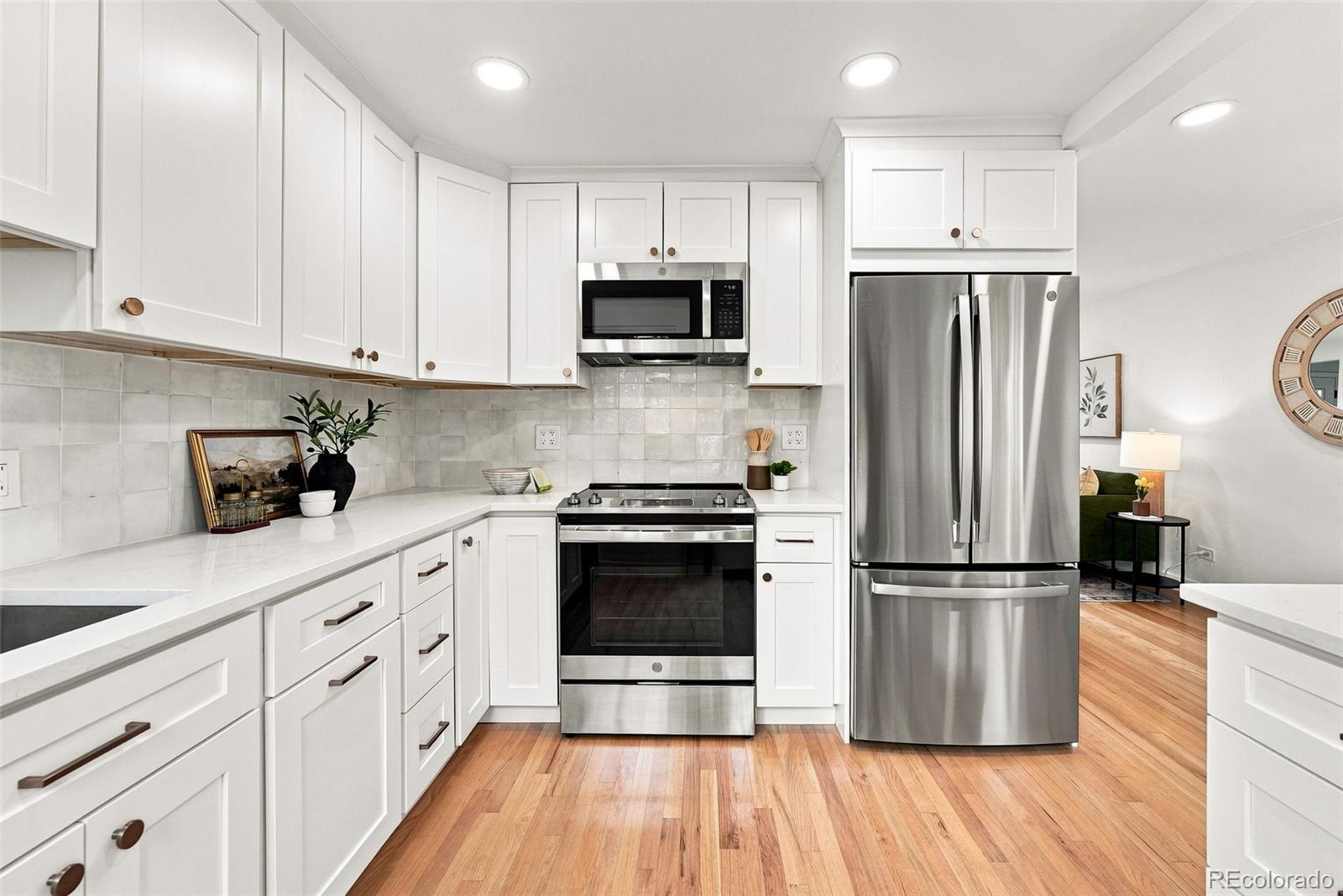 MLS Image #15 for 1364  ivanhoe street,denver, Colorado