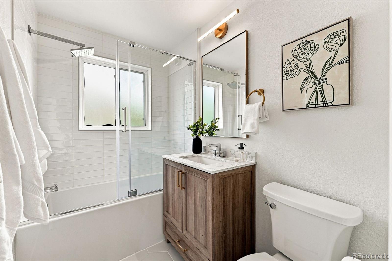 MLS Image #26 for 1364  ivanhoe street,denver, Colorado