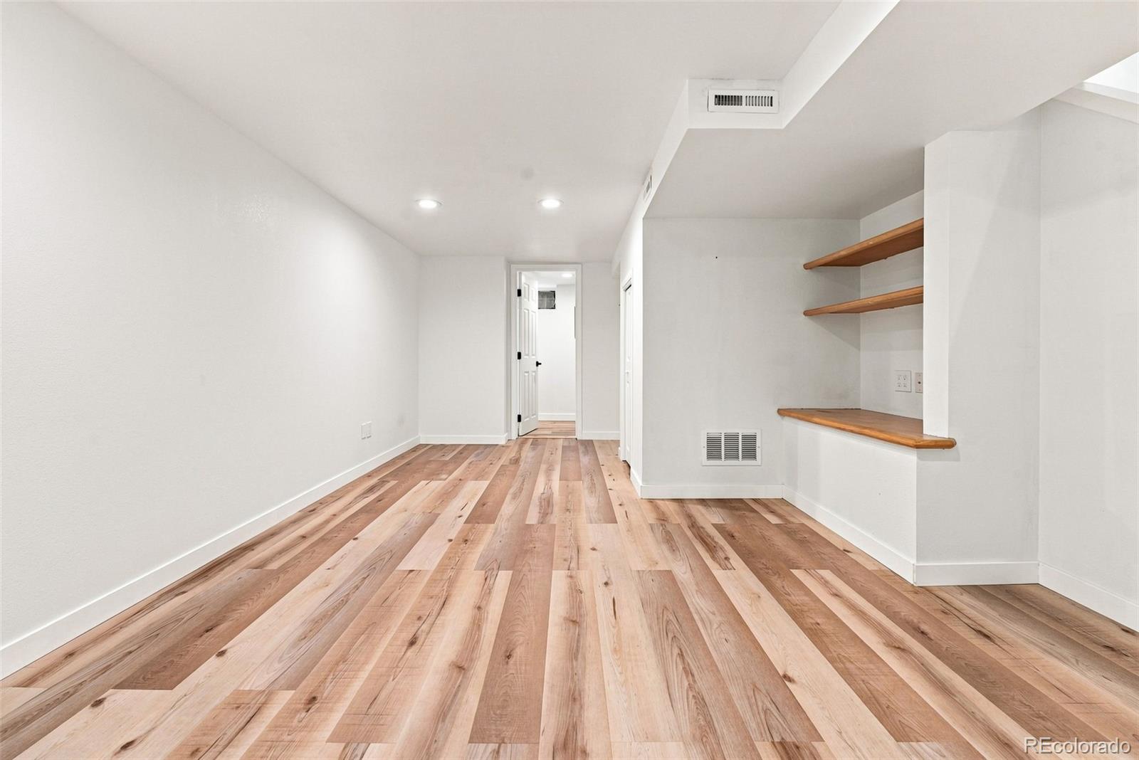 MLS Image #29 for 1364  ivanhoe street,denver, Colorado