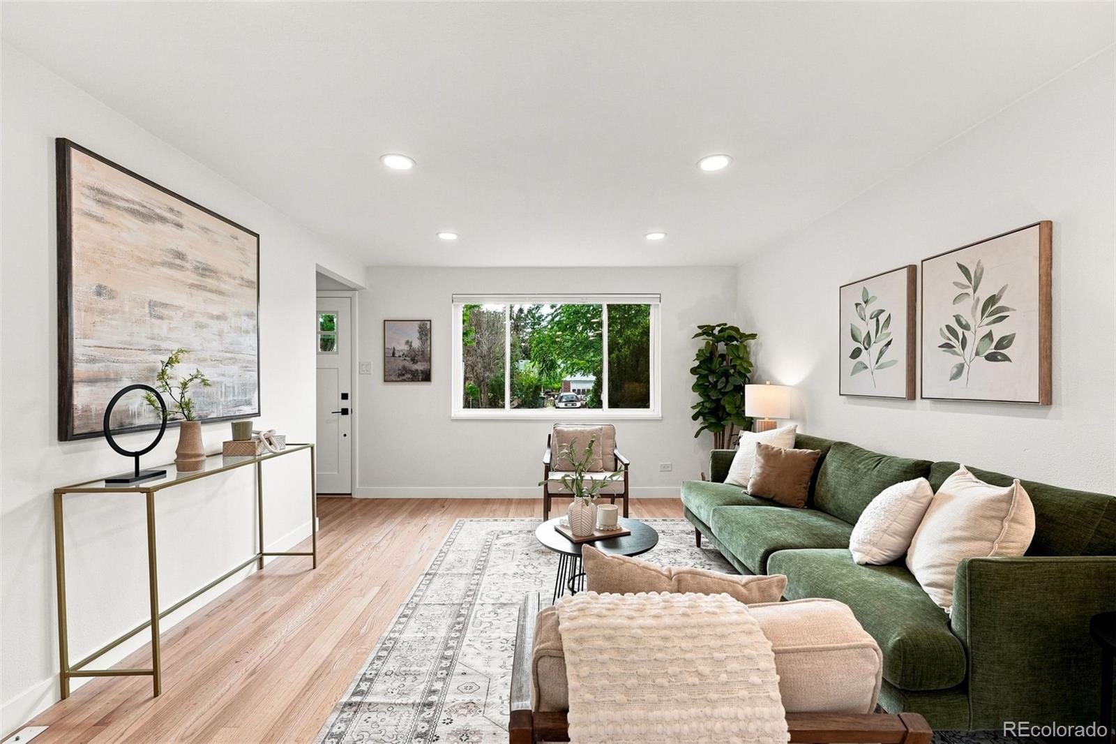 MLS Image #8 for 1364  ivanhoe street,denver, Colorado